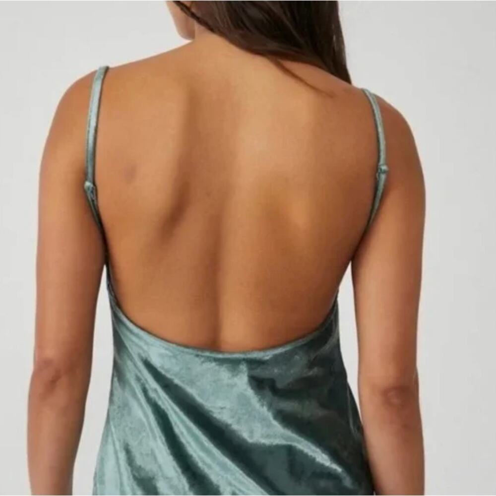 Free People All Night Velvet Tunic Cami in Evergreen size Large - Picture 3 of 5